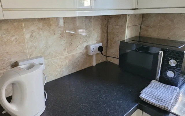 Bright & Homely Apartment