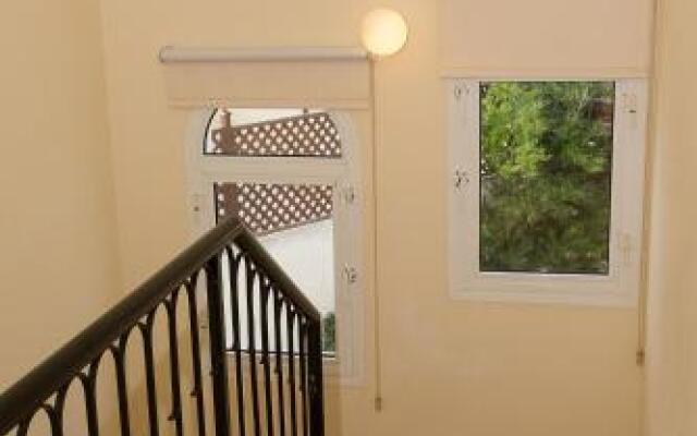 Coral Bay Sunbeam Villa