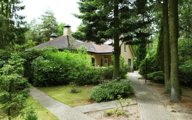 Quaint Villa in Doornspijk With Swimming Pool