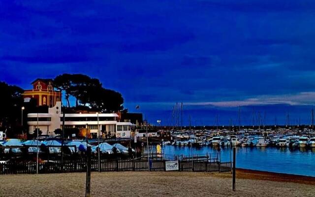 1ra Linea Platja de Sant Feliu