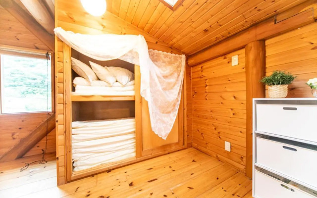 Awaji Seaside Log House