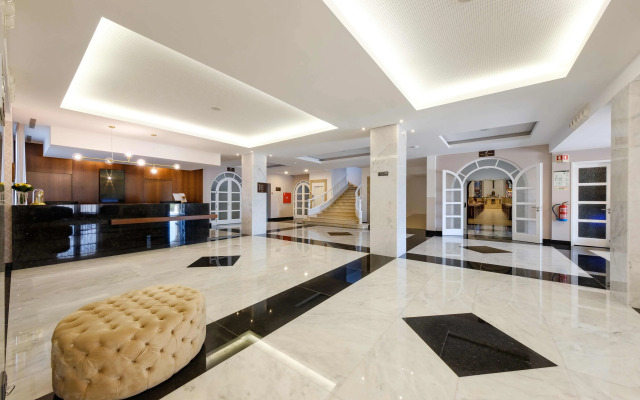 SDivine Fátima Hotel