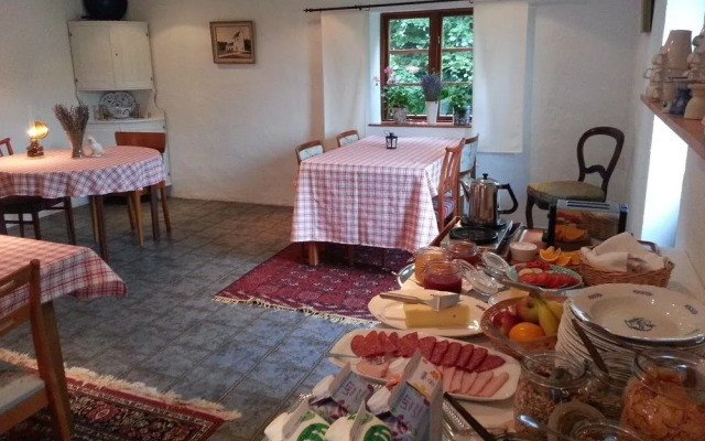 Landet Bed and Breakfast