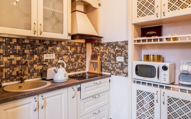 Ussr City Center Luxurious Apartment , Lives the Life of Soviet Generals