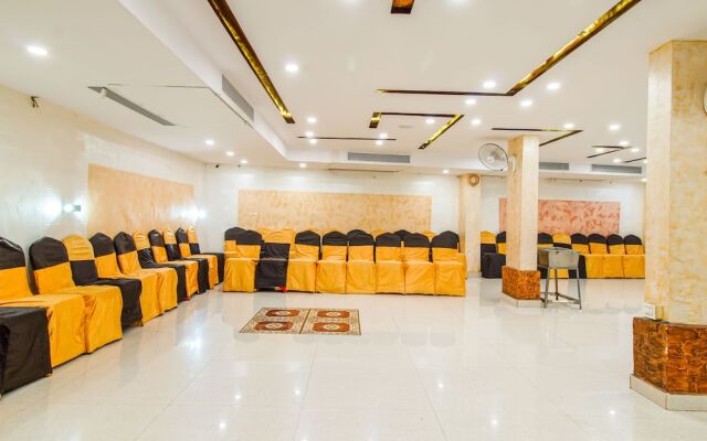 FabHotel Eleven Heights
