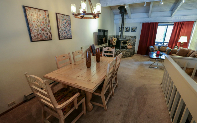 Mammoth West #106 Condo