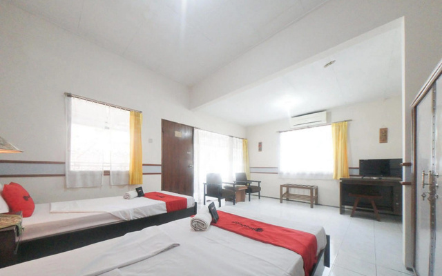 RedDoorz near Balai Kota Malang