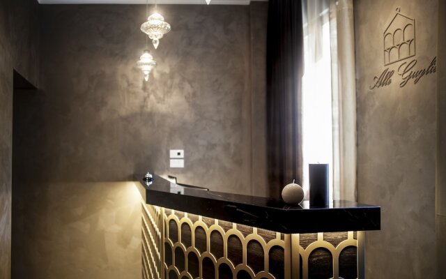 Alle Guglie Boutique Hotel