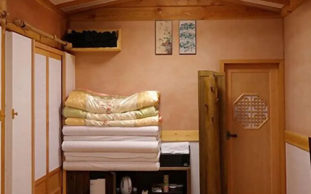 Gyeongju Hwangnamkwan Hanok Hotel