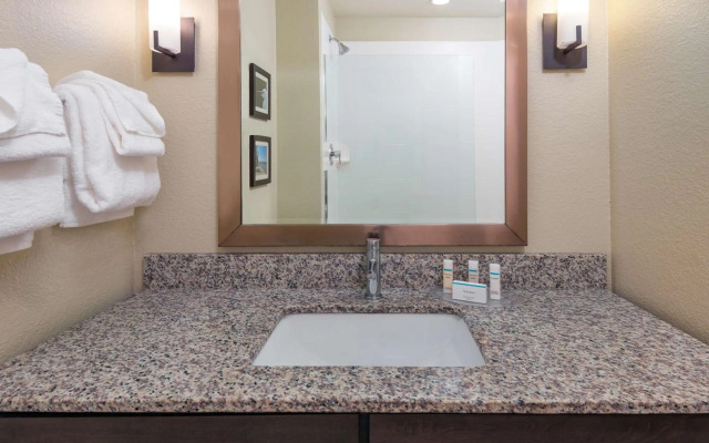 Ameniti Bay, BW Signature Collection