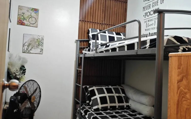 2- Bedroom Luxury Condo Unitluxhomme