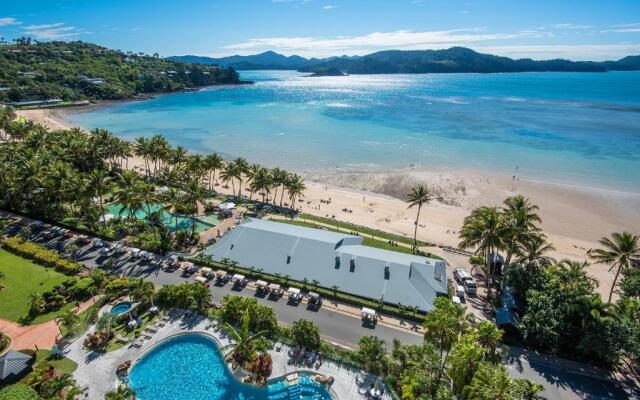 Whitsunday East 1106 on Hamilton Island by HamoRent