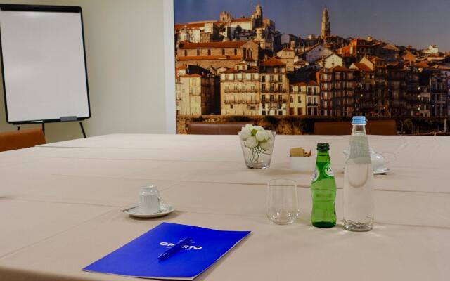 Oporto Airport & Business Hotel