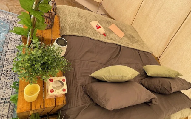 The Paddock Glamping - Clover 2
