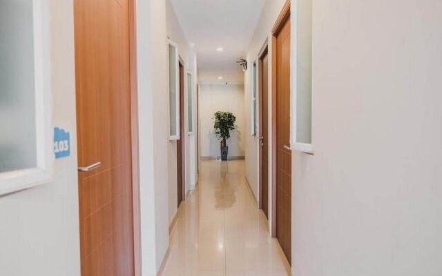 Reddoorz Plus Near Soekarno Hatta Airport Taman Mahkota