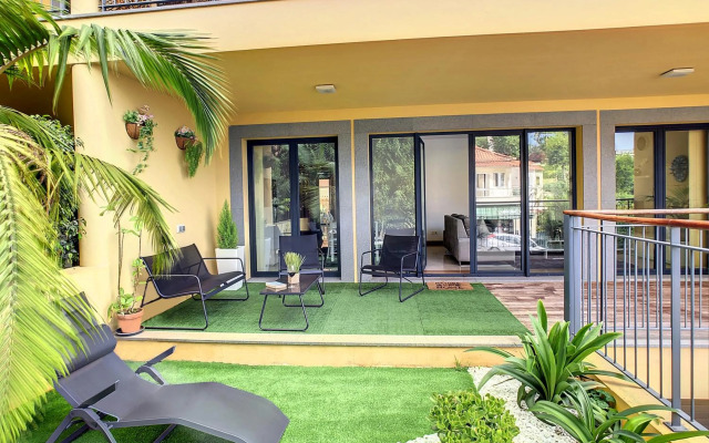 Samya Apartment by MHM