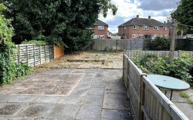 Lambourne - Leicester
