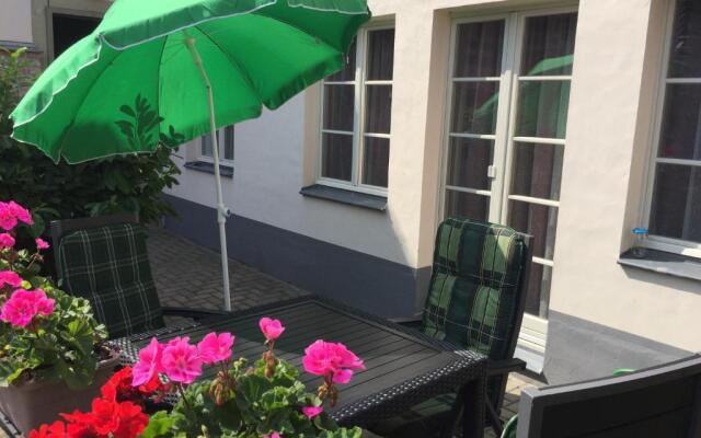 Apartment mit Terrasse No1