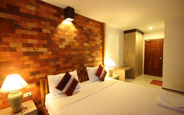 Baan Bandalay Hotel