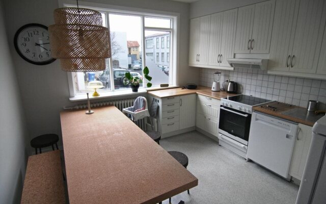 Reykjavík Rainbow Guesthouse