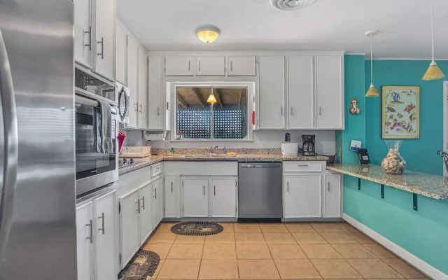 Elv1224-paradise Retreat