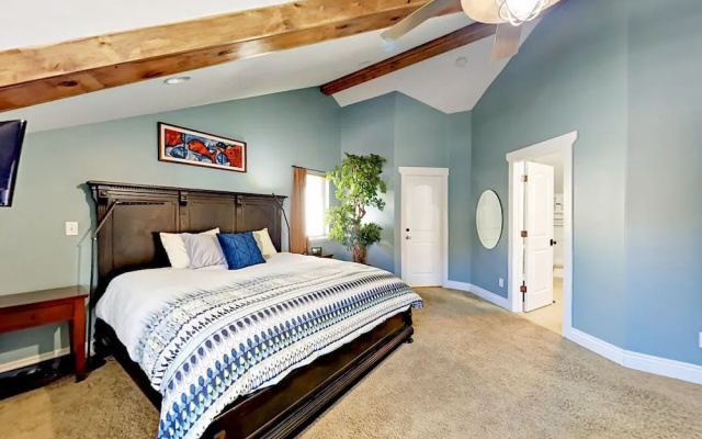 5500 Cross Country Way Townhouse