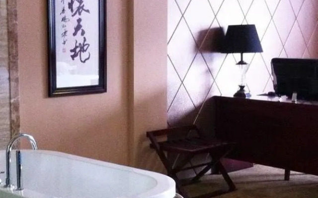 Zun Kai Boutique Hotel