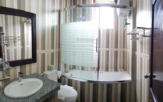 Favanhmai Hotel