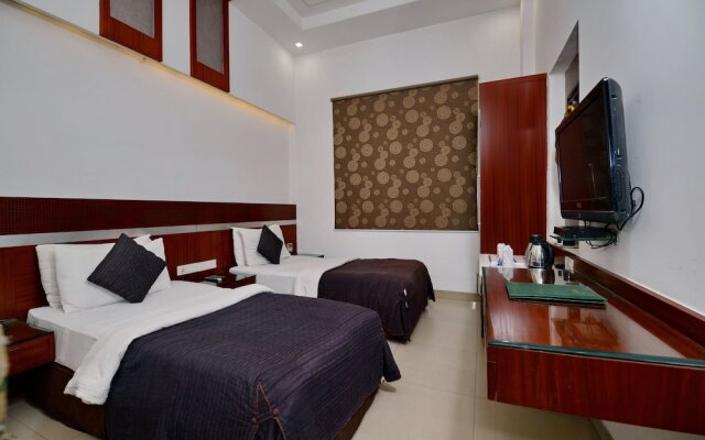 Hotel Blue Pearl Noida