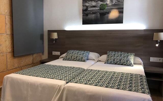 Apartamentos Playa Ferrera