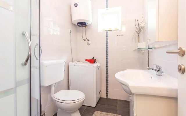 Awesome Home in Jadranovo With Wifi and 2 Bedrooms