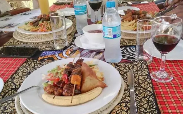 Bougainvillea Safari Lodge