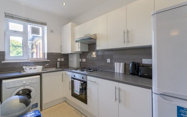 Whitechapel 2 Bedroom Flat