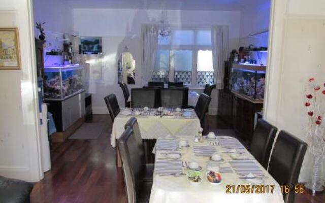 Valdene Hotel