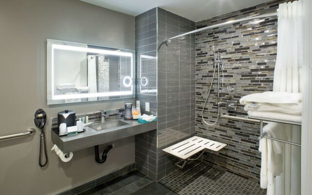 Bay Area Inn & Suites