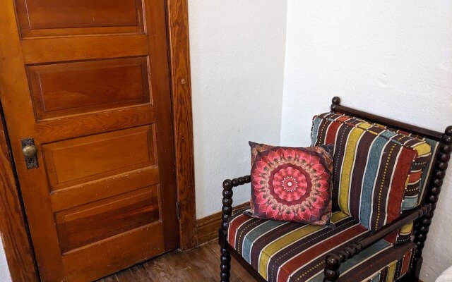 The Oliver House - Adults Only