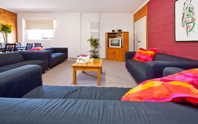 Bayplay Beach Accommodation - 2 locations