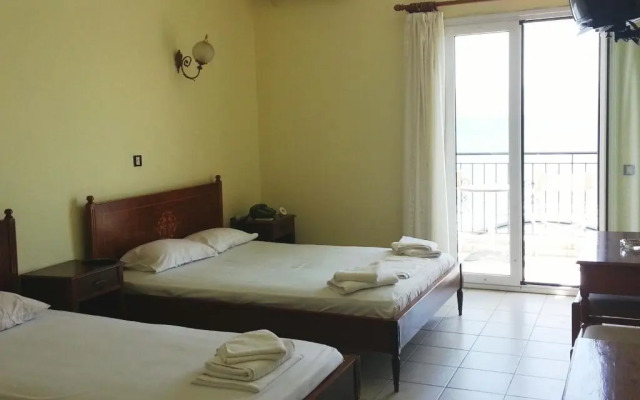 Artemis Hotel