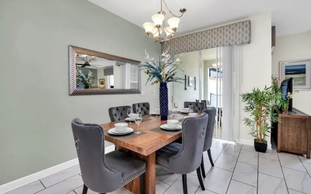 4804crusoe 4 Bedroom Townhouse