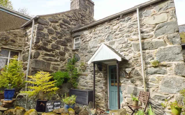 Bryn Hyfryd Bach