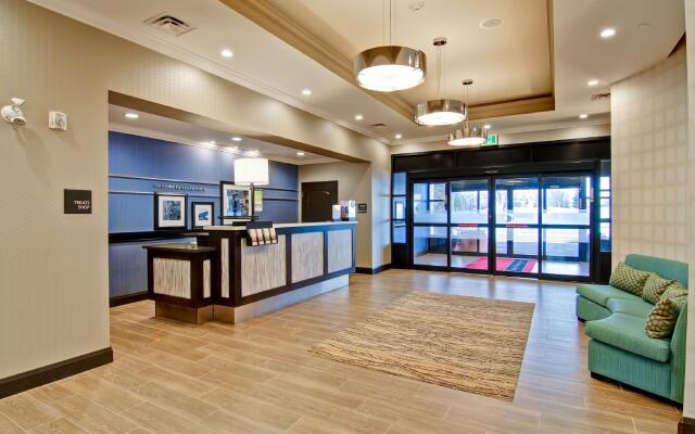 Hampton Inn & Suites by Hilton Saskatoon Airport