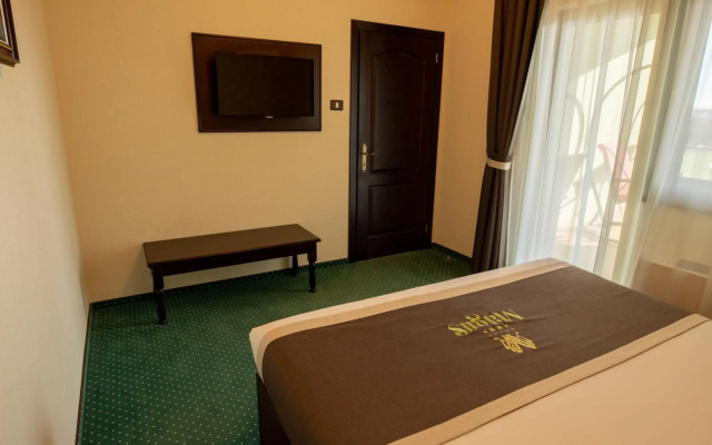 Magus Hotel