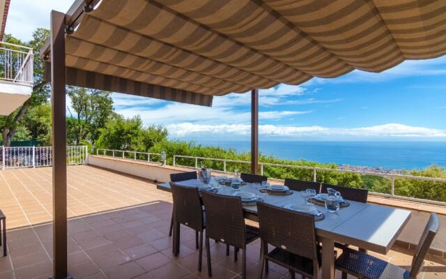 HomeHolidaysRentals Malvina