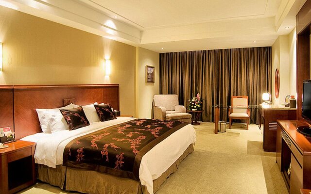 Ramada Plaza Chongqing West