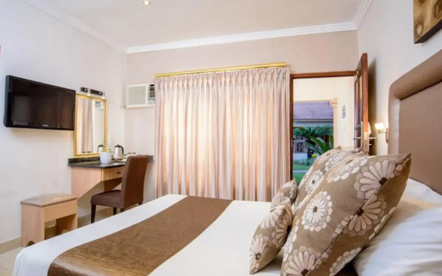 The Cycad Lodge & Chalets