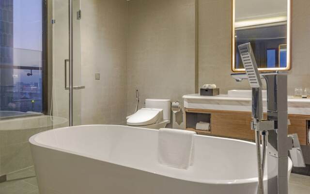 Peninsula Hotel Danang