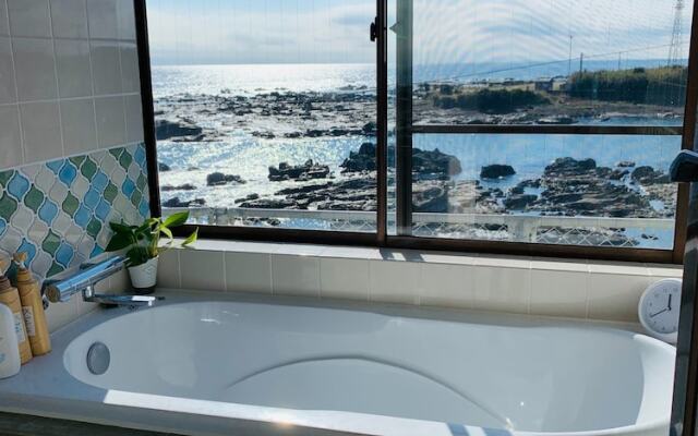 Kamogawa Ocean Front Villa