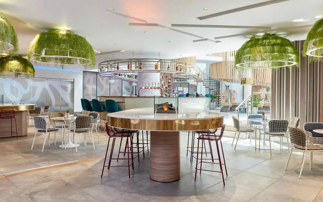 Novotel London Heathrow Airport T1 T2 and T3