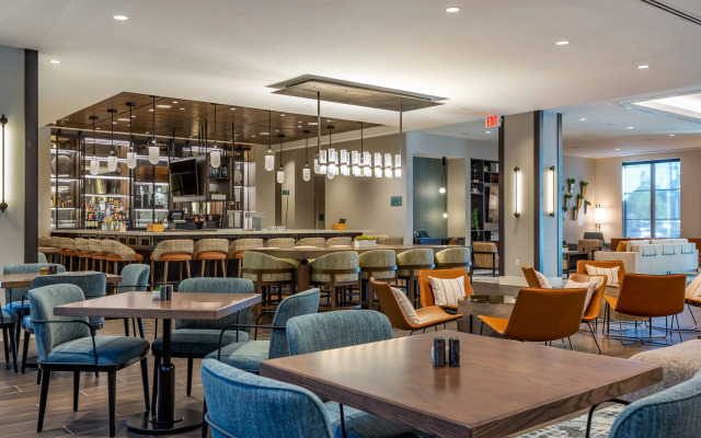 Cambria Hotel New Haven University Area