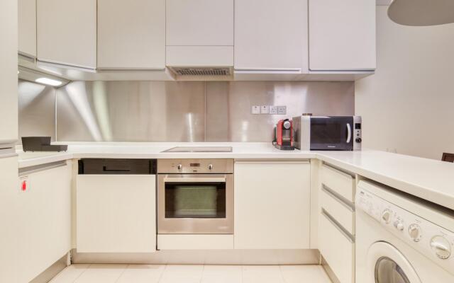 Address Dubai Mall - 2213- DT